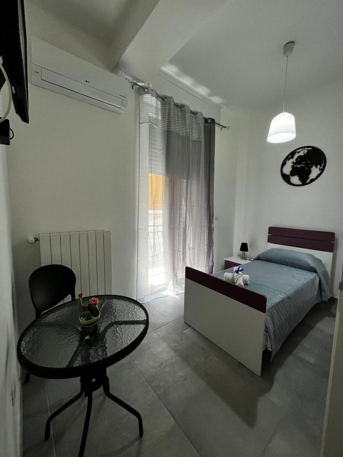 Goodbye Moon Apartment Brindisi Dış mekan fotoğraf